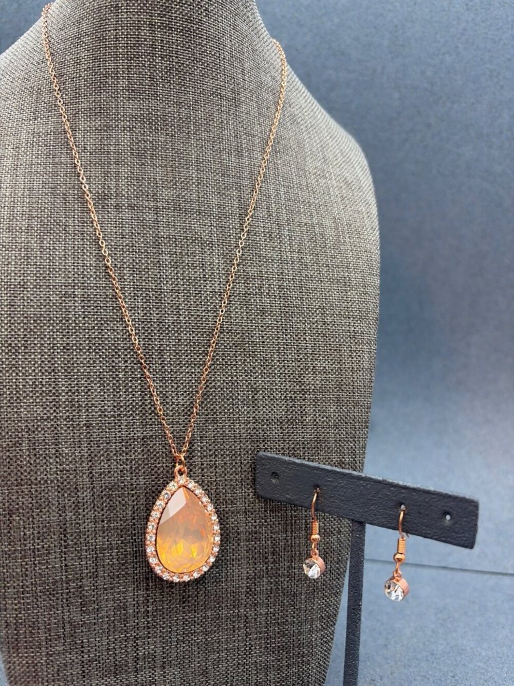 Pendant Necklace Earrings Set 18 In Rose Gold Teardrop Crystal Rhinestone Bling